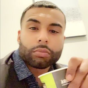 Meet your Posher, Jonathan